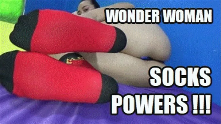 SOCKS FETISH SUPERHEROINES 231227KPUC WONDER WOMAN VIOLET TEASING WITH HER SEXY SOCKS JAM