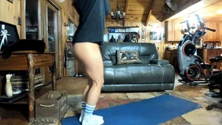 voyeur yoga in socks with weights