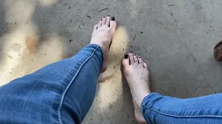 Big Feet Get Dirty