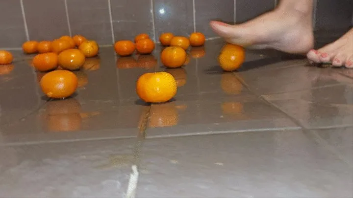 Sandra is crushing dozens of oranges and makes a big mess