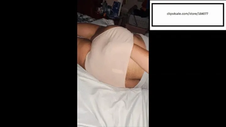 Delicious itching her butt in bed