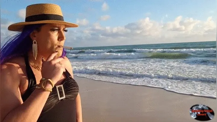 Holly Smoking in the Beach - SFL090