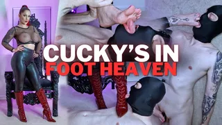 Cucky's In Foot Heaven