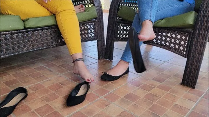 Double Shoeplay in Flats Yobe and Mely