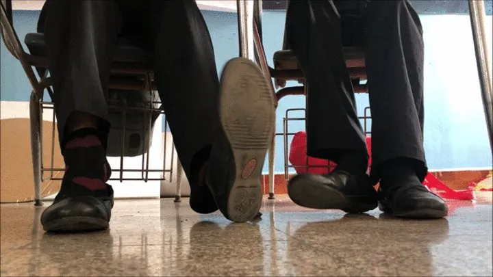 Rachel and Lilian double shoeplay at school (Production by Lily)