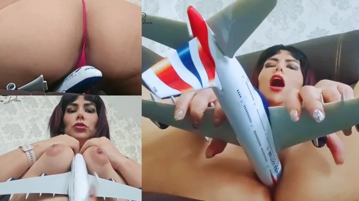 Giantess insertion my tiny airplane