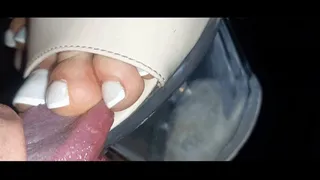 Marina - Licking the sweat from between her toes and cumming on her soles