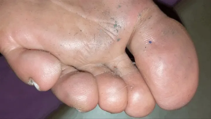 Lisa - Dirty feet worship and footjob