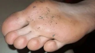 Alexandra - Cumming twice on her dirty feet [foot worship, footjob]