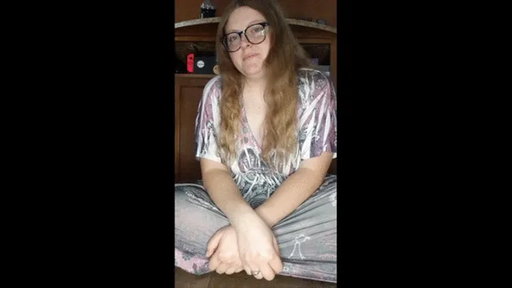 BBW Giving Her Dildo a Footjob