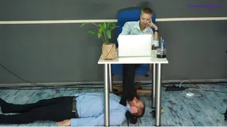 Kate uses her employe?s face as a footstool and massage carpet in the office