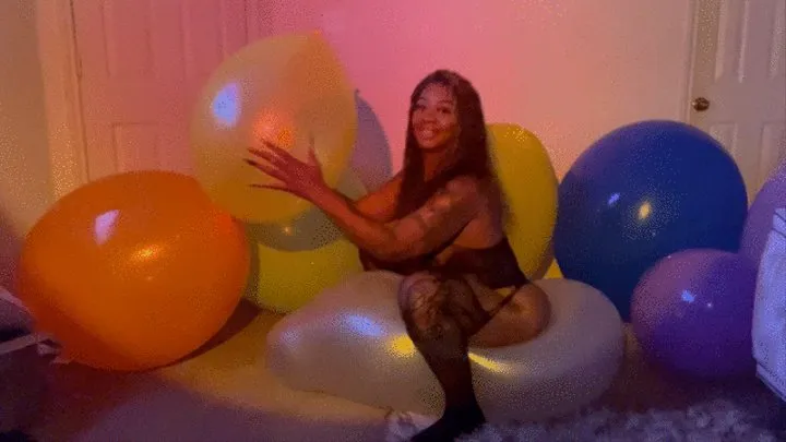 Sexy 36in Balloon Ride & Sit To Pop with moans, laughs and giggles