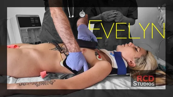 Evelyn in Trauma (CPR, RESUS, DEFIB, AMBU)