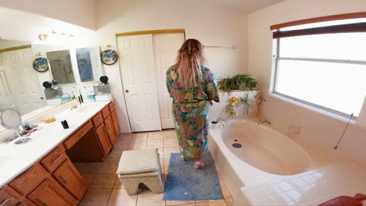 Hot wife fucks the contractor for a cheap remodel