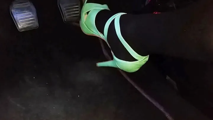 Mandy revs old Fiesta in Green High Heels and black tan