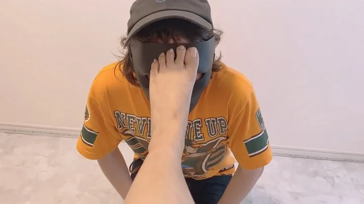 POV; Taylor Puts Her Feet on Her Sub's Face