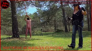 MORRIGAN COWGIRL (Shoot from behind)