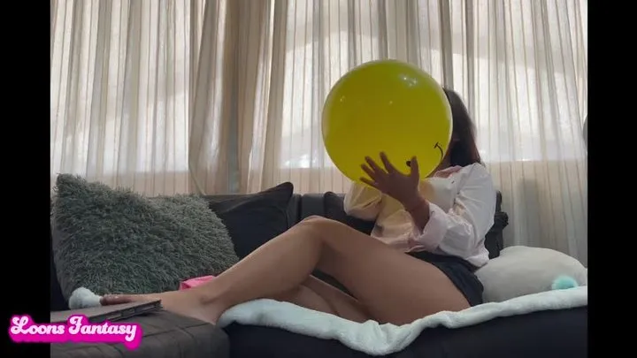 Secretary Akina plays with smiley balloon and get carried away