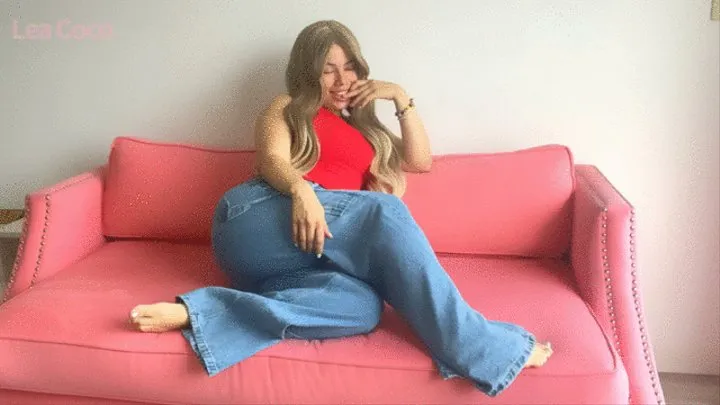 Sexy girl Lea is farting in jeans on the sofa and teasing you!