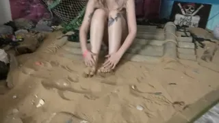 Sandy Feet Play