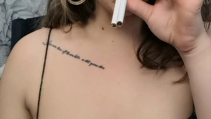 Smoking two ciggaretes at once