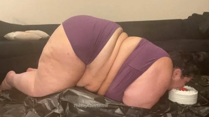 SSBBW Devours whole cake on all 4's