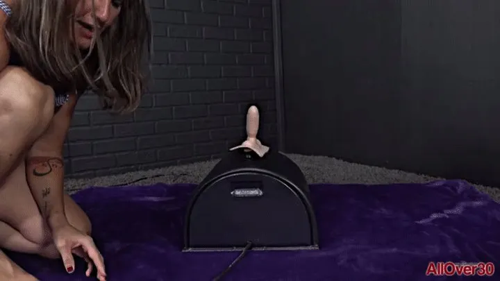 Amateur Milf CJ's First Sybian Ride! HOT!