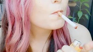 Chainsmoking as i tell you all about my daily smoking habbits