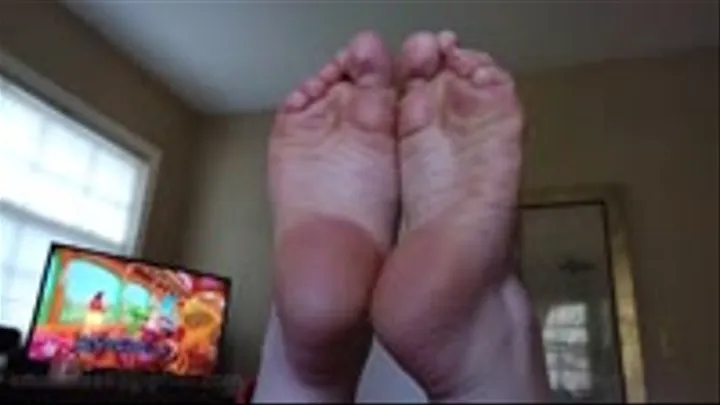 french pedi in thepose soles