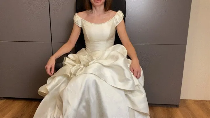 Hot bride for cuckold husband Day 1