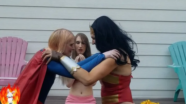 Wonder Woman versus Super Girl