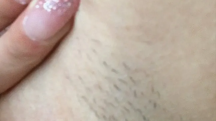 Hairy armpits sweat