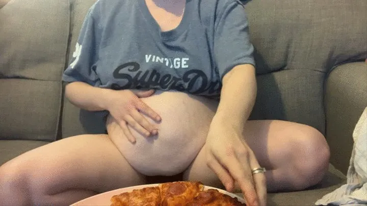 MastersLBS Pregnant eating and belly rubbing