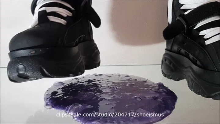 Closeup slime crushing