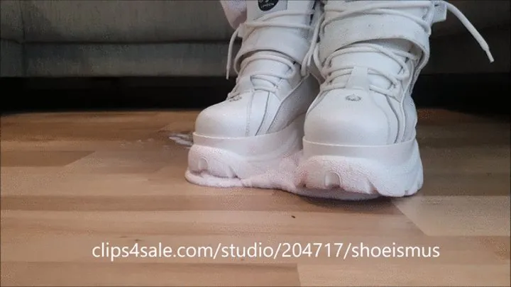 buffaloshoe slime crushing asmr