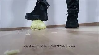 Slowmotion Buffaloshoes foodcrushing 2 Part 2