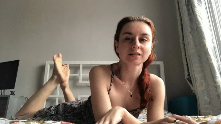 Feet in pose,tease!