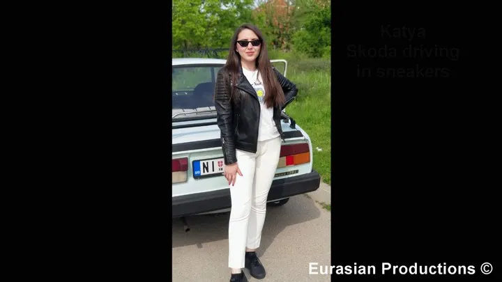 88B - Katya Skoda driving in sneakers Pedal Cam