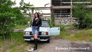 CustomVideo - 12 - Jenny trouble with old Skoda PEDAL CAM