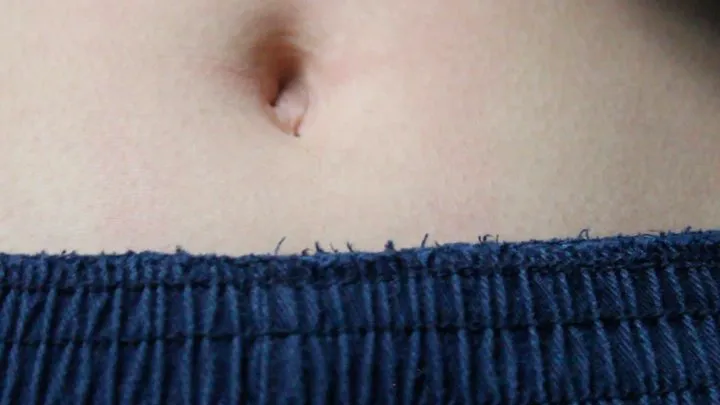 Aurora's Special Belly Button CLOSE UP