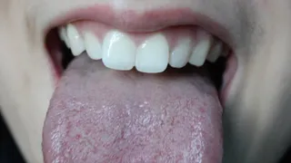 Aurora's Wet Tongue CLOSE UP
