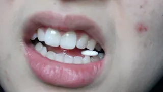 Aurora Teeth With A Mint