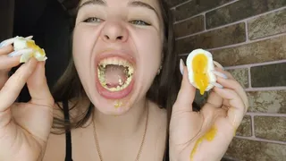 Devouring monster eggs