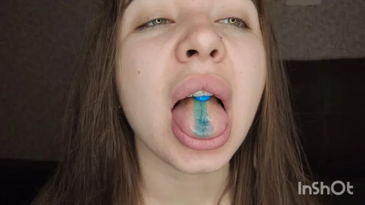 Big mouth devours magic candy