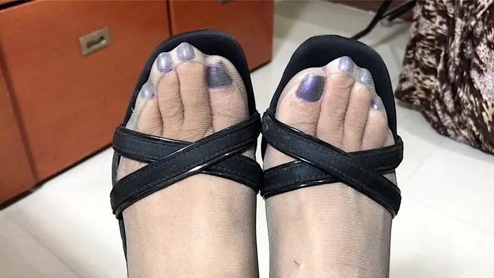 SANDALS AND NYLON TOES