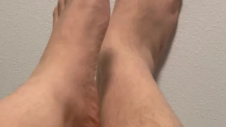 Size 14 Male Feet And Long Legs