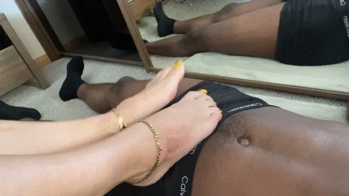 Golden toes footjob POV