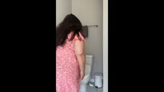 BBW Goes Pee!