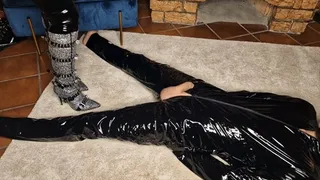 Stileto boots endurance test - Huge Cumshot