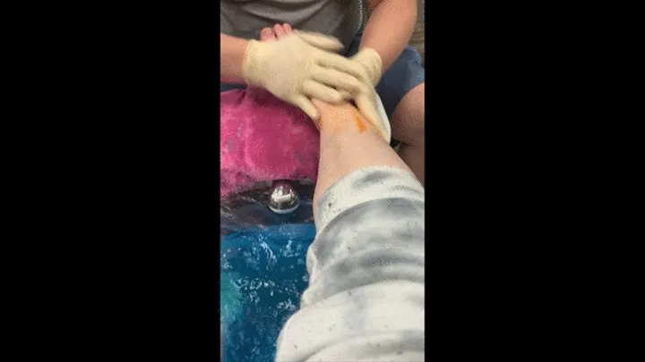 Come get a pedicure with me!